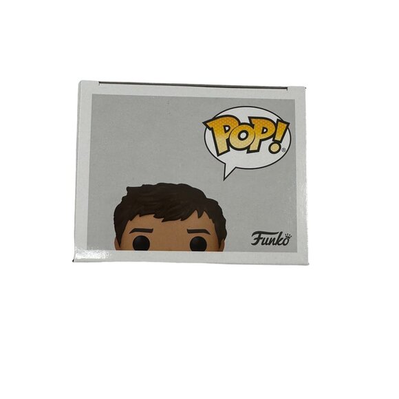 Funko Pop Star Wars The Mandalorian with Grogu Figurine NWT #461 - Picture 4 of 7